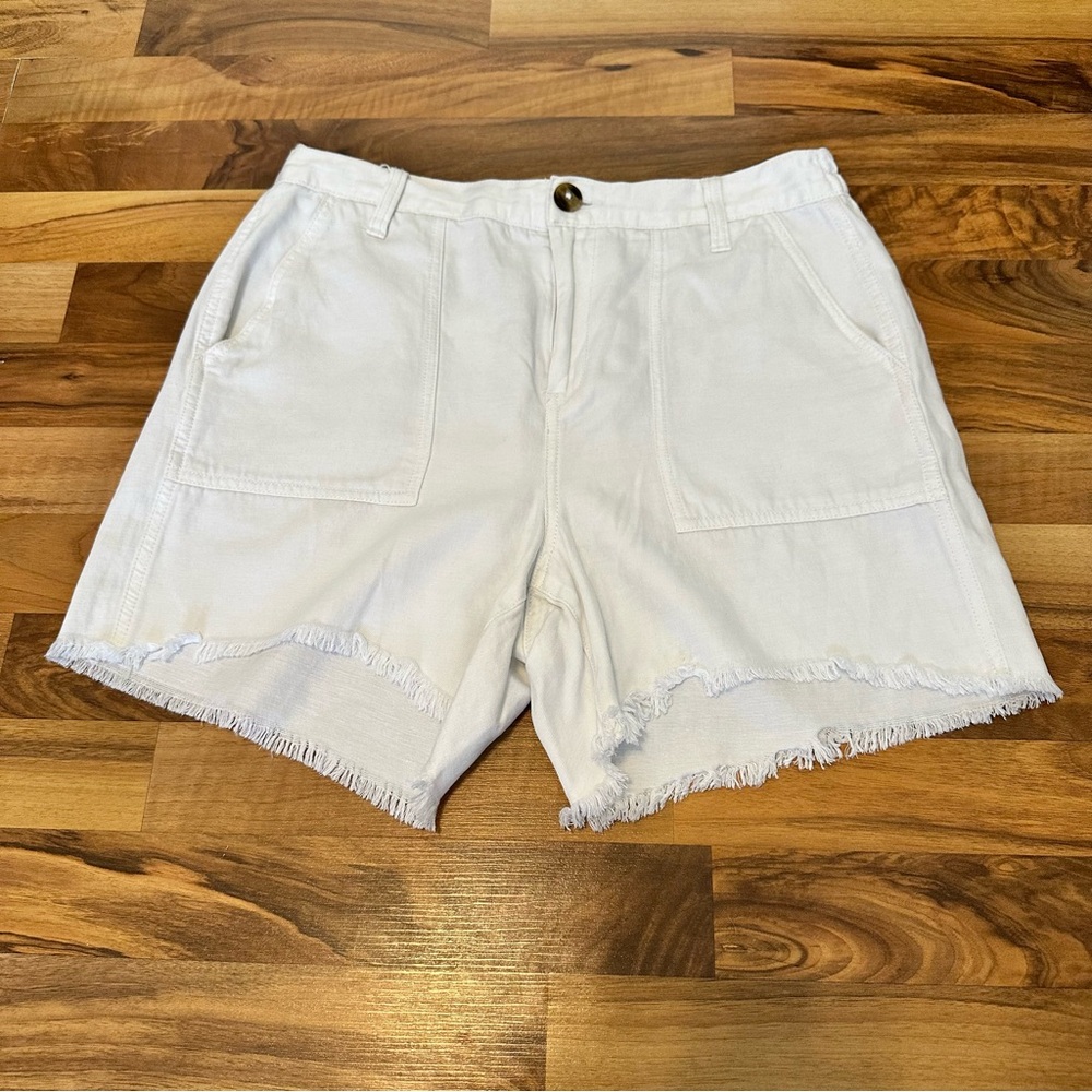 aerie White Cotton Blend Utility Shorts Frayed Hem Patch Pockets Women’s Size M